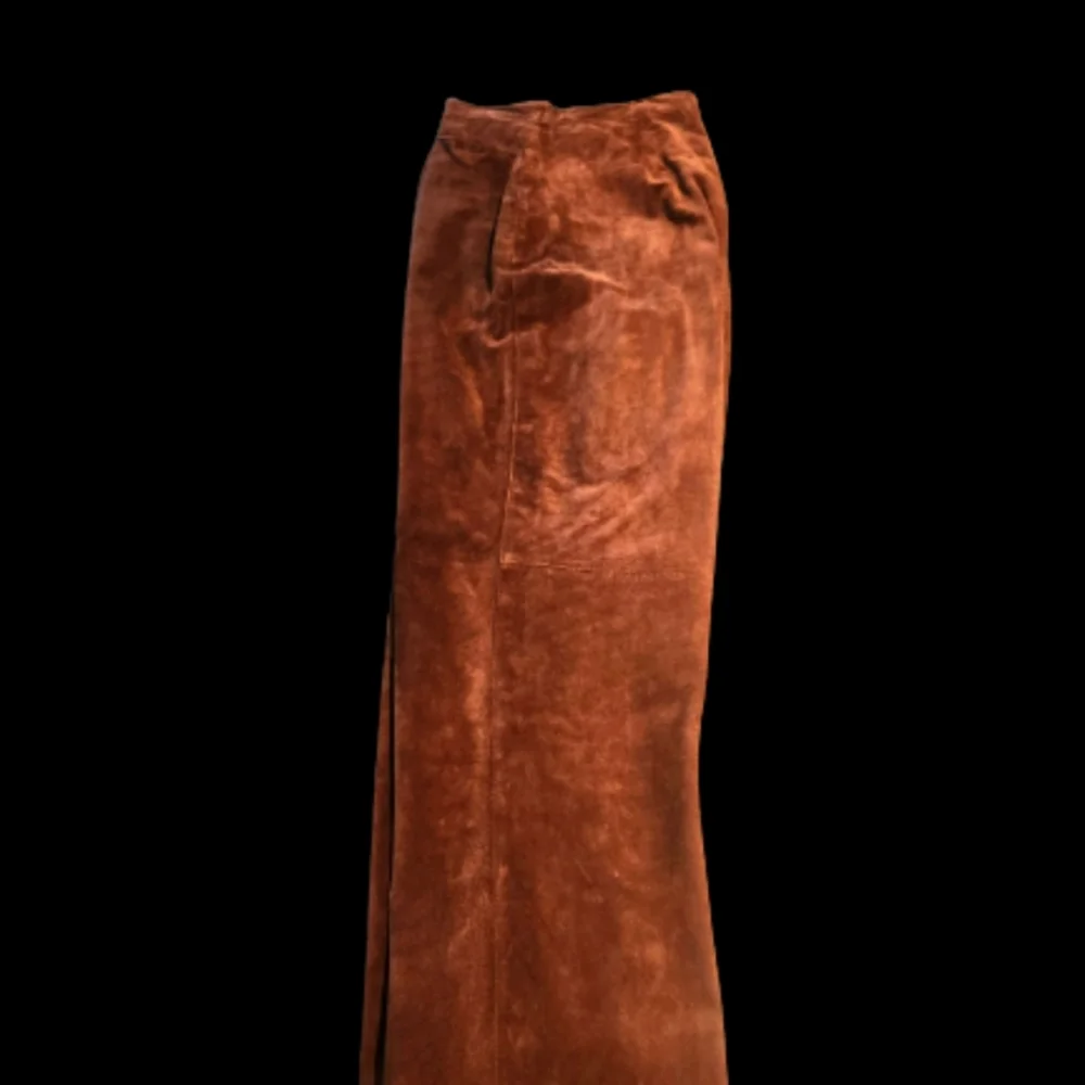 Suede leather trousers - Picture 3 of 6